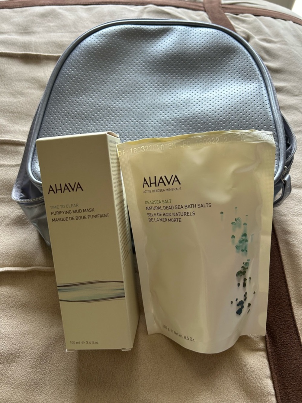 AHAVA Mineral Bath Salts & Purifying Mud Mask with gray travel pouch‼️